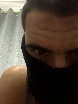 Snapshot of 3Omar45 chatting on November 11, 2025, 9:48 pm 3Omar45 online show from November 11, 2025, 9:48 pm