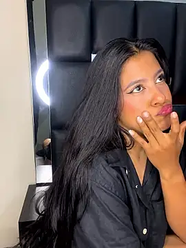 Kendra C online show from November 16, 2025, 10:59 pm