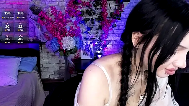 Snapshot of AkiraAsai chatting on November 4, 2025, 8:41 pm AkiraAsai online show from November 4, 2025, 8:41 pm