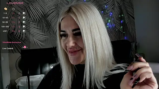 Kira Key online show from March 16, 2026, 1:55 am