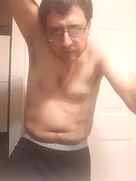 Gearsuit online show from September 29, 2025, 12:49 am