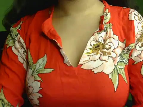 your cute girl online show from October 18, 2025, 5:32 am