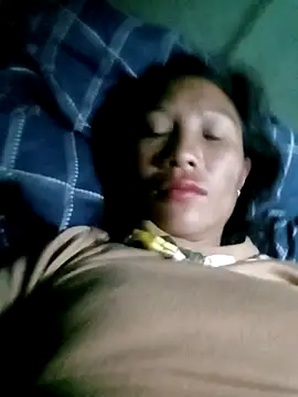 Lisa pusy online show from November 17, 2025, 9:53 pm