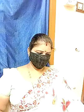 sushma26 online show from October 25, 2025, 4:35 pm