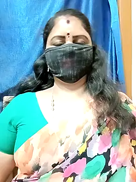 sushma26 online show from April 18, 2026, 5:39 pm