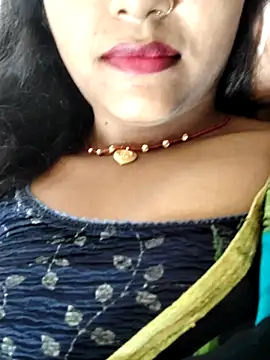 AnanyaKapoor89 online show from September 23, 2025, 5:21 am