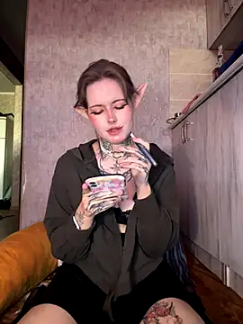 n1ghtcloud online show from October 3, 2025, 11:07 am