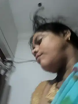 Snapshot of Setty54 chatting on September 30, 2025, 10:59 pm Setty54 online show from September 30, 2025, 10:59 pm