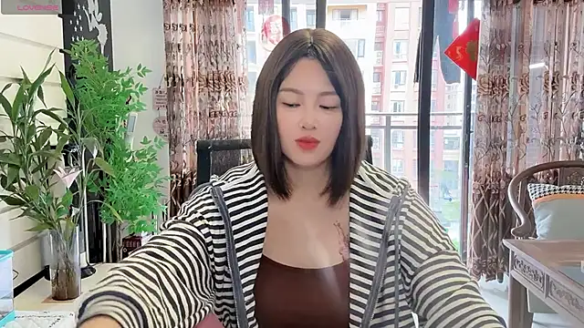 FeilL2t online show from November 19, 2025, 4:01 am