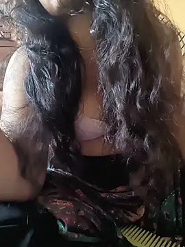 queenbuggi online show from June 2, 2026, 7:54 am