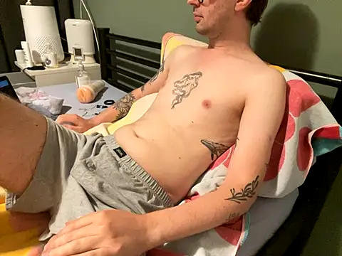 Snapshot of NoaTender chatting on September 13, 2025, 7:52 am NoaTender online show from September 13, 2025, 7:52 am