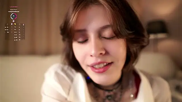 Snapshot of LurleneRamo chatting on September 27, 2025, 1:10 am LurleneRamo online show from September 27, 2025, 1:10 am