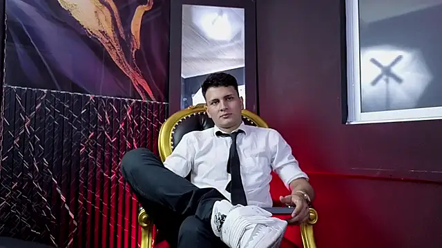 LiamCardona online show from September 10, 2025, 2:44 am