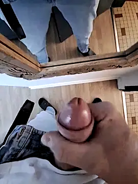 dav850 online show from October 15, 2025, 10:04 am