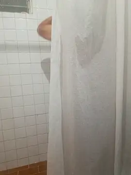 Vickysweeeettt online show from March 25, 2026, 11:22 pm