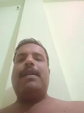 vardh033 online show from September 28, 2025, 7:52 pm