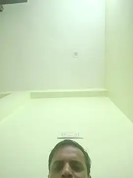 vardh033 online show from October 1, 2025, 6:08 am