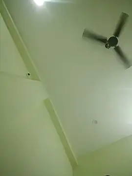 vardh033 online show from October 5, 2025, 8:23 am