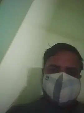 vardh033 online show from October 20, 2025, 6:03 am