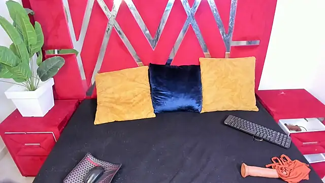 Snapshot of naisasm chatting on October 8, 2025, 4:43 am naisasm online show from October 8, 2025, 4:43 am