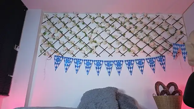 Snapshot of MiaCollinssx chatting on September 30, 2025, 2:00 pm MiaCollinssx online show from September 30, 2025, 2:00 pm