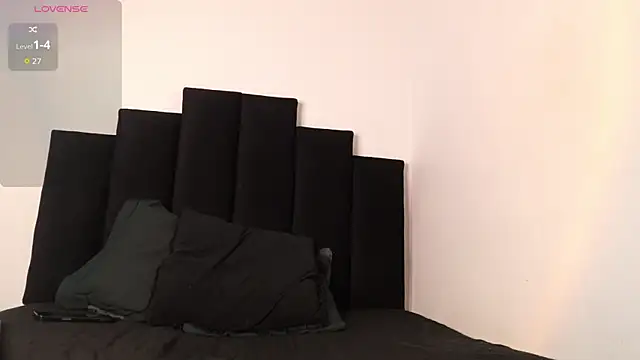 alexmark  online show from December 17, 2025, 7:31 pm