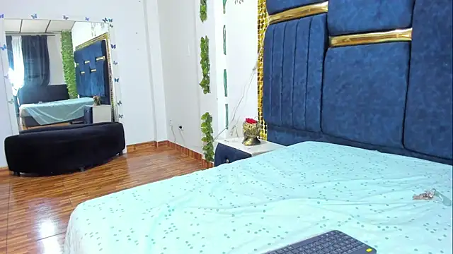 Snapshot of vyumekoper chatting on September 28, 2025, 3:45 am vyumekoper online show from September 28, 2025, 3:45 am