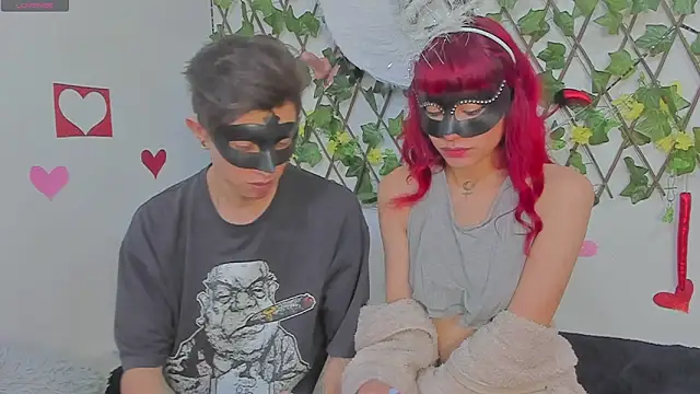 COUPLE25 33 online show from April 18, 2026, 11:36 am