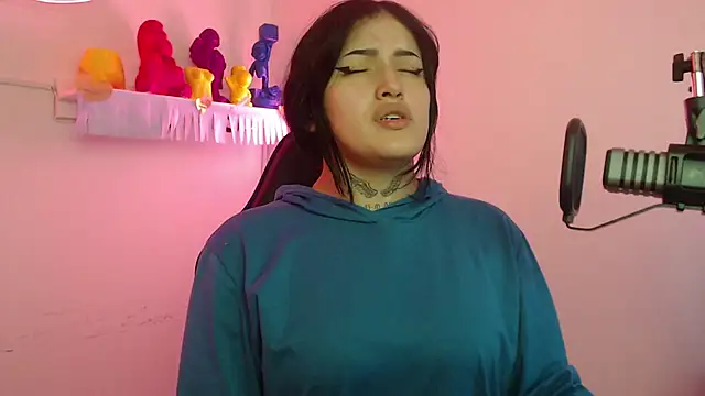 sari belle online show from October 7, 2025, 10:07 pm