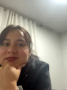 Snapshot of Leonis_0 chatting on October 10, 2025, 2:10 am Leonis 0 online show from October 10, 2025, 2:10 am