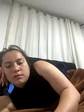 Snapshot of Leonis_0 chatting on November 7, 2025, 2:00 am Leonis 0 online show from November 7, 2025, 2:00 am