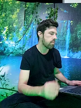 welcome-to-the-jungle online show from March 9, 2026, 9:41 pm