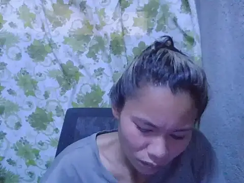 Sweeetgurll online show from September 9, 2025, 8:25 am