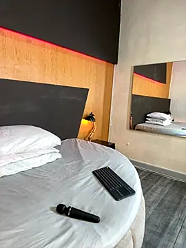 Alexia  cox online show from October 5, 2025, 3:16 am