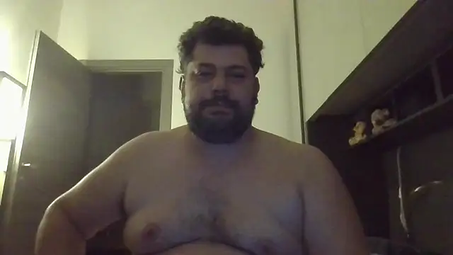 giuseppelovisi85 online show from September 25, 2025, 8:23 pm