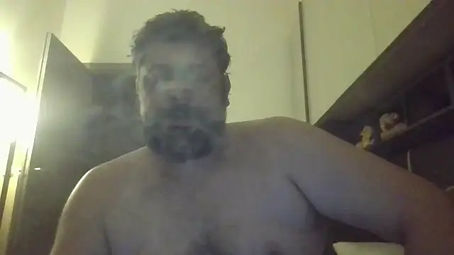 giuseppelovisi85 online show from October 15, 2025, 5:57 pm