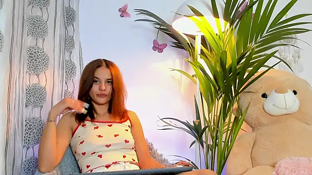 Snapshot of ScarlettVelour chatting on October 27, 2025, 6:34 pm ScarlettVelour online show from October 27, 2025, 6:34 pm