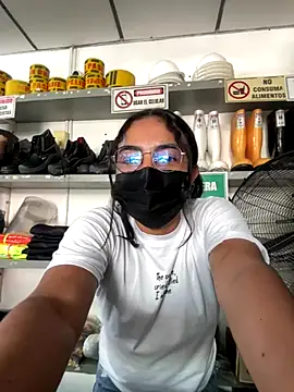 Kyra  Rose online show from November 20, 2025, 7:13 pm