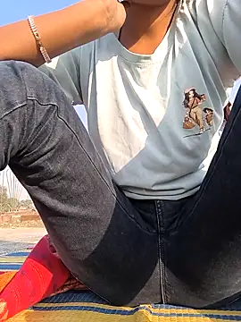 Snapshot of Antique-stickchart-couple chatting on November 7, 2025, 2:33 am Antique-stickchart-couple online show from November 7, 2025, 2:33 am