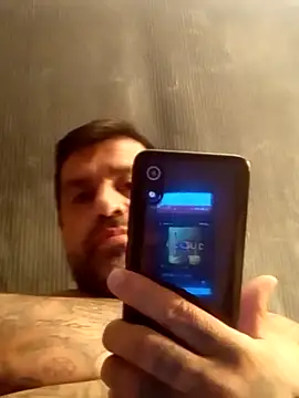 Snapshot of Fatboy909 chatting on September 15, 2025, 8:14 am Fatboy909 online show from September 15, 2025, 8:14 am