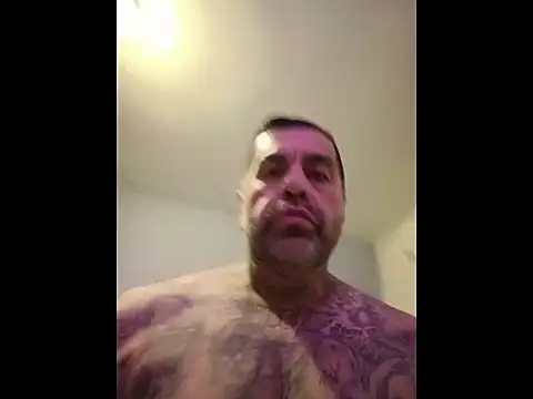 Snapshot of Fatboy909 chatting on March 25, 2026, 8:42 am Fatboy909 online show from March 25, 2026, 8:42 am