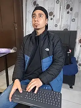 Snapshot of abnerdam01 chatting on November 5, 2025, 1:44 pm abnerdam01 online show from November 5, 2025, 1:44 pm