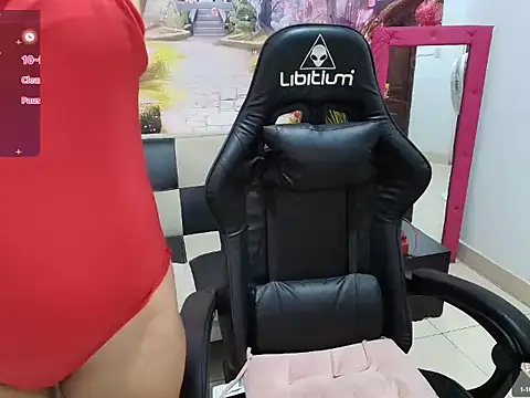 ashly 20horny online show from October 28, 2025, 6:21 pm