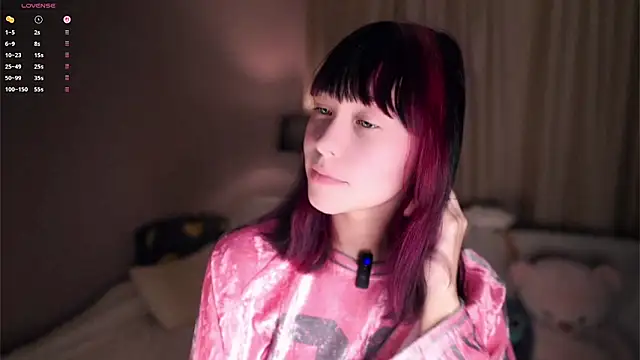 Snapshot of BritniBers chatting on October 11, 2025, 11:31 am BritniBers online show from October 11, 2025, 11:31 am