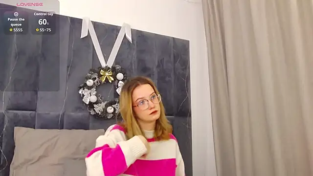 MaeLili online show from January 9, 2026, 5:10 am