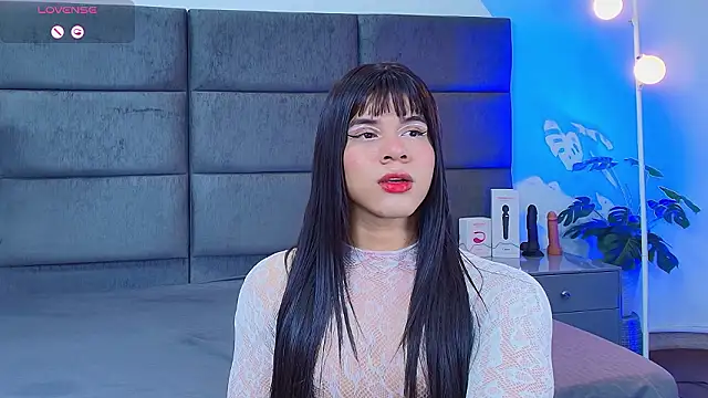 Snapshot of Slenna_Moon chatting on March 7, 2026, 12:07 am Slenna Moon online show from March 7, 2026, 12:07 am