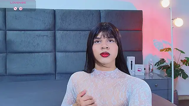 Snapshot of Slenna_Moon chatting on March 13, 2026, 10:27 pm Slenna Moon online show from March 13, 2026, 10:27 pm