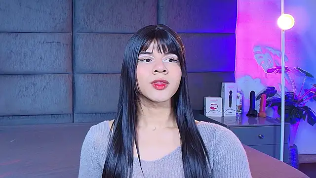 Snapshot of Slenna_Moon chatting on March 18, 2026, 11:30 pm Slenna Moon online show from March 18, 2026, 11:30 pm