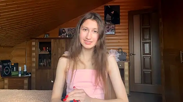 Shyselly online show from September 18, 2025, 2:41 pm