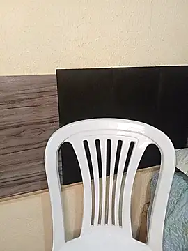 Ravena2290 online show from December 18, 2025, 4:02 pm